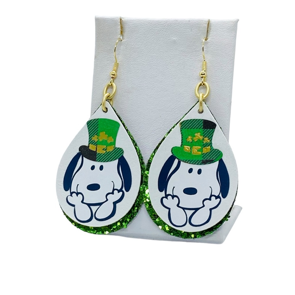 St.Patricks Day Snoopy Faux Leather Teardrop Earrings - Picture 4 of 7